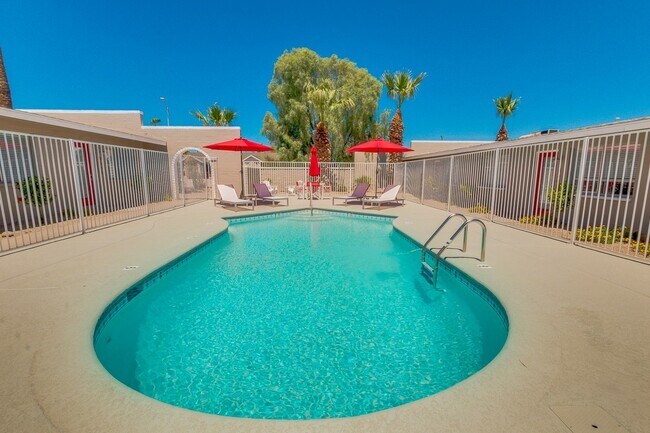 Building Photo - South Scottsdale Studio Casita w/ Private Patio | 4 Weeks Free | Remodeled Quartz & Stainless Kit...