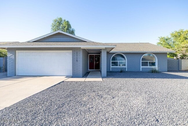 Building Photo - 1115 W Barrow Dr