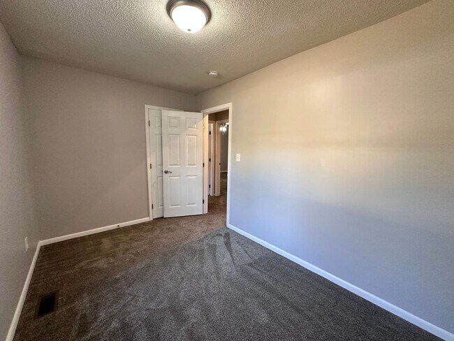 Building Photo - Exclusively Offered by Muse Realty Rentals, LLC