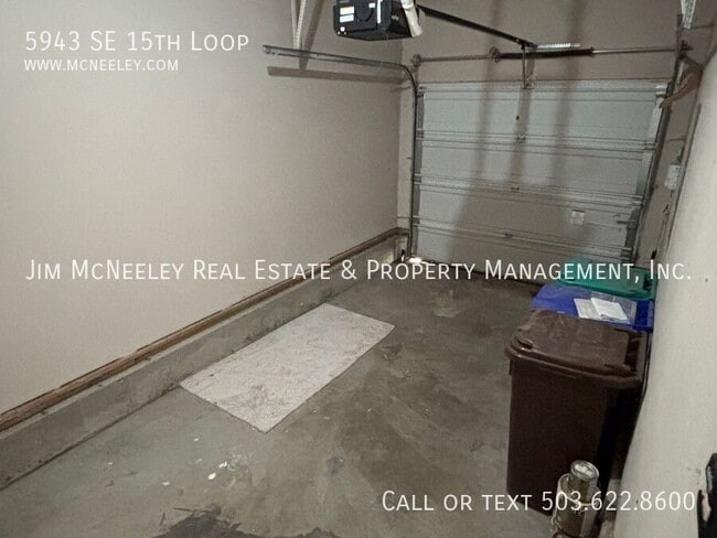 Building Photo - 5943 SE 15th Loop