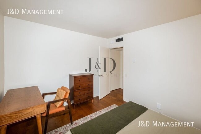 Building Photo - 3972 Jackdaw St