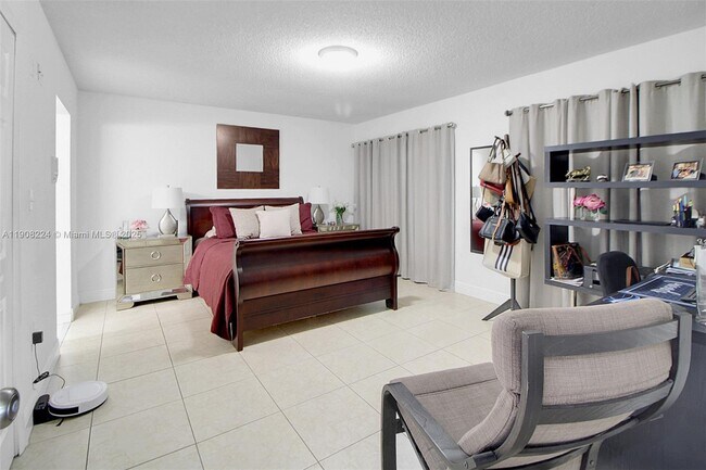 Building Photo - 13625 SW 99th Terrace