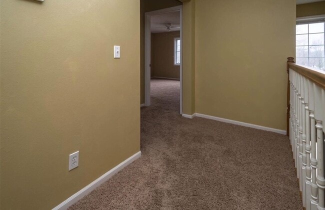 Building Photo - *~*Gorgeous Home, Located in Waynesville*~*