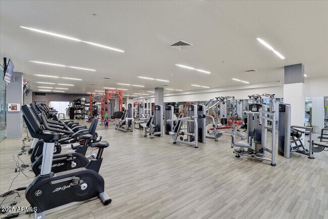 Building Photo - 7117 E Rancho Vista Dr