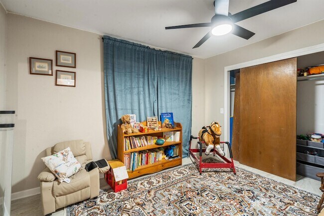 Building Photo - 131 Northill Dr