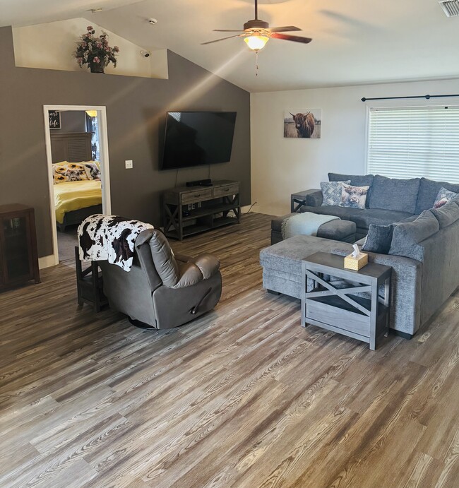 Building Photo - 23988 Raynagua Blvd