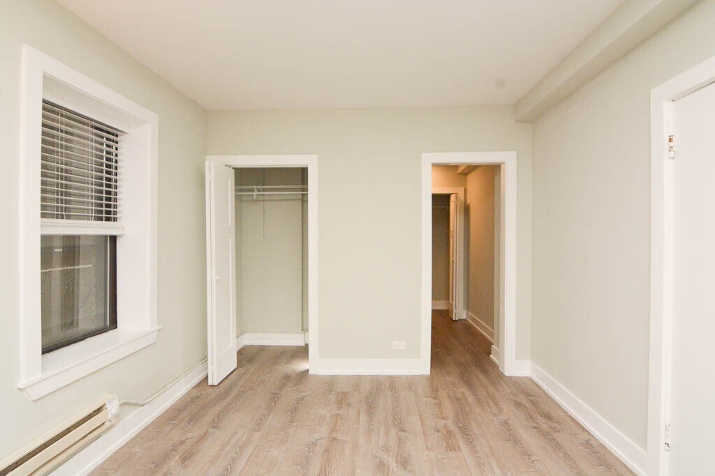 Building Photo - 1352 N Dearborn St