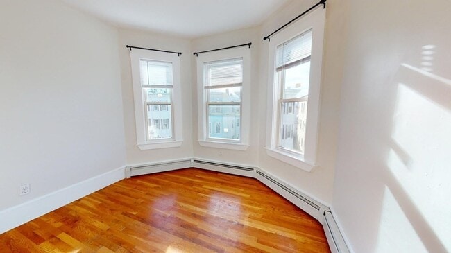 Building Photo - 11 Elder St