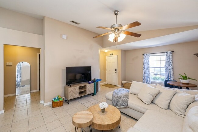 Building Photo - 7451 Harvest Village Ct