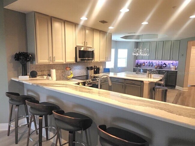 Building Photo - 7194 Key Haven Rd