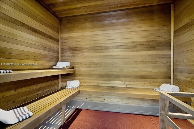 Building Photo - 1100 Biscayne Blvd