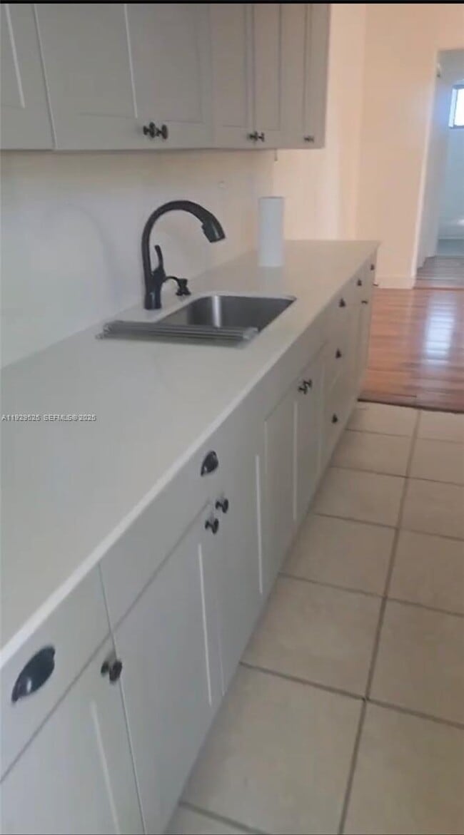 Building Photo - 2220 Calais Dr