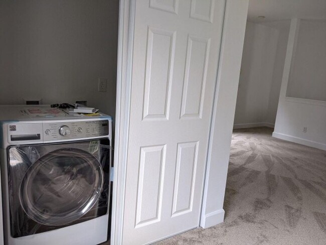 Building Photo - Remodeled 1-Bed ADU Near Microsoft & Redmond Town Center