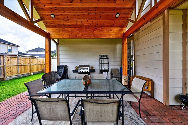 Building Photo - 7407 Creekfield Dr