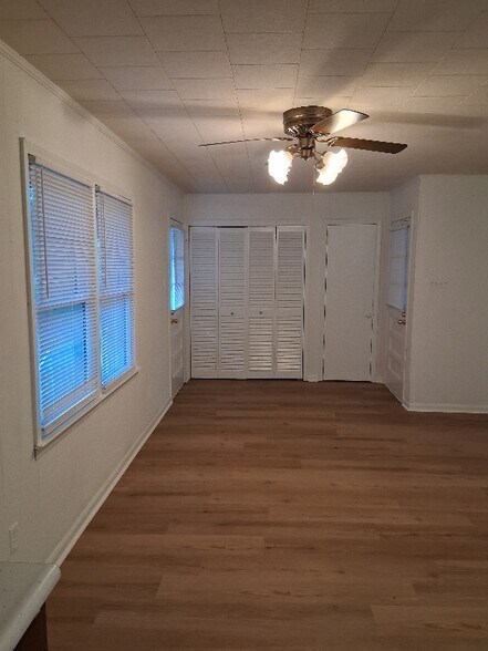 Building Photo - 2314 Park Ln