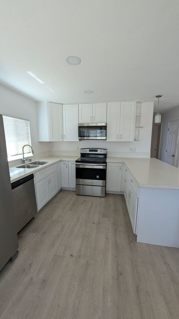 Building Photo - Charming 2-bedroom, 1-bath home in Imperial Beach just two blocks from the beach