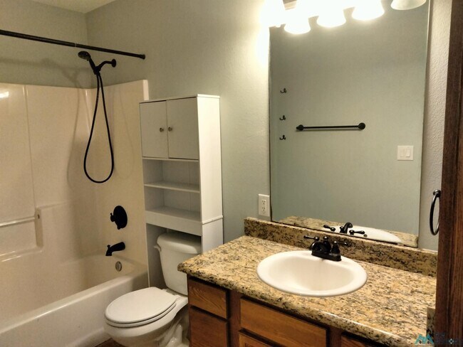 Building Photo - 2304 Ralph Boone