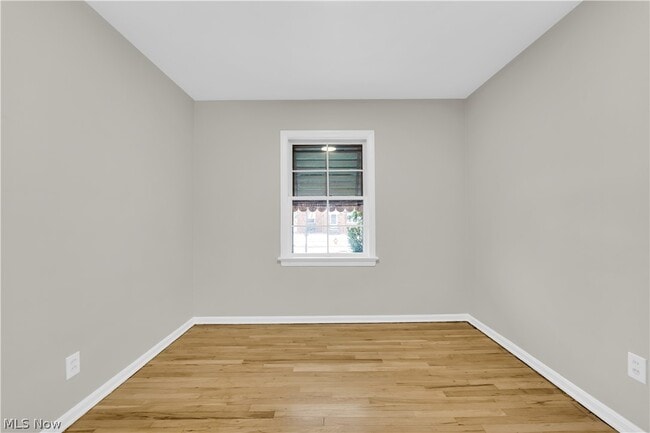 Building Photo - 21440 Fuller Ave