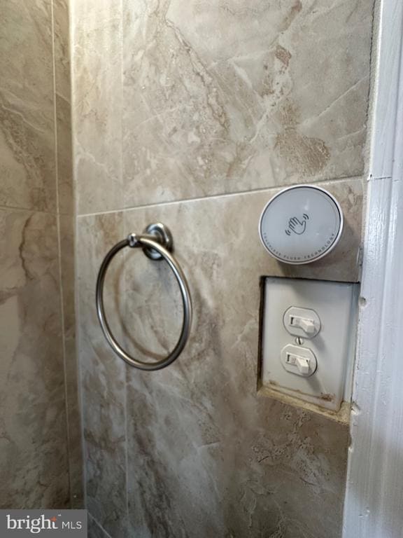 Building Photo - 120 Lebbie Ln