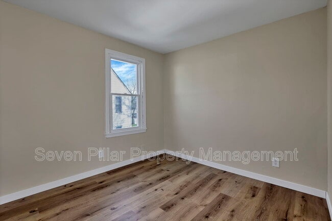 Building Photo - 406 Beechtree Rd