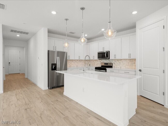 Building Photo - 18262 Parksville Dr