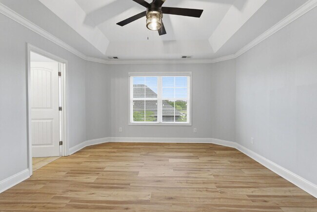Building Photo - Now available, freshly painted with a community pool!