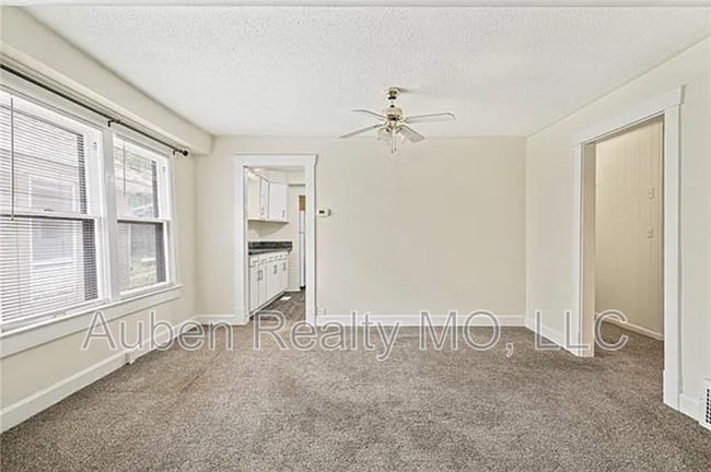 Building Photo - 216 N Wheeling Ave