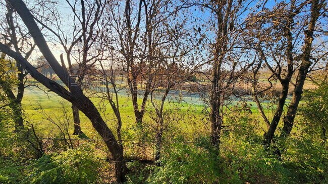 Building Photo - 2331 Ogden Ave