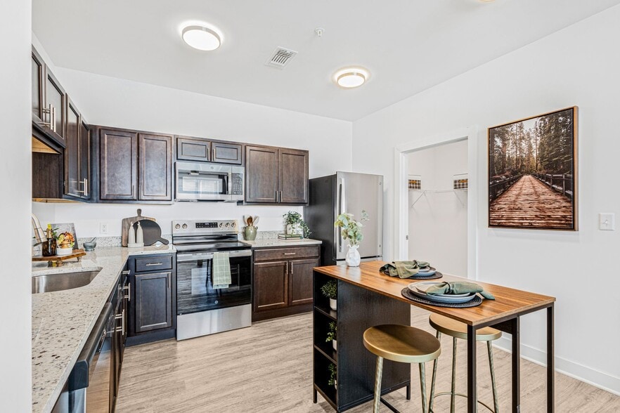 Primary Photo - Living Fully Sevierville