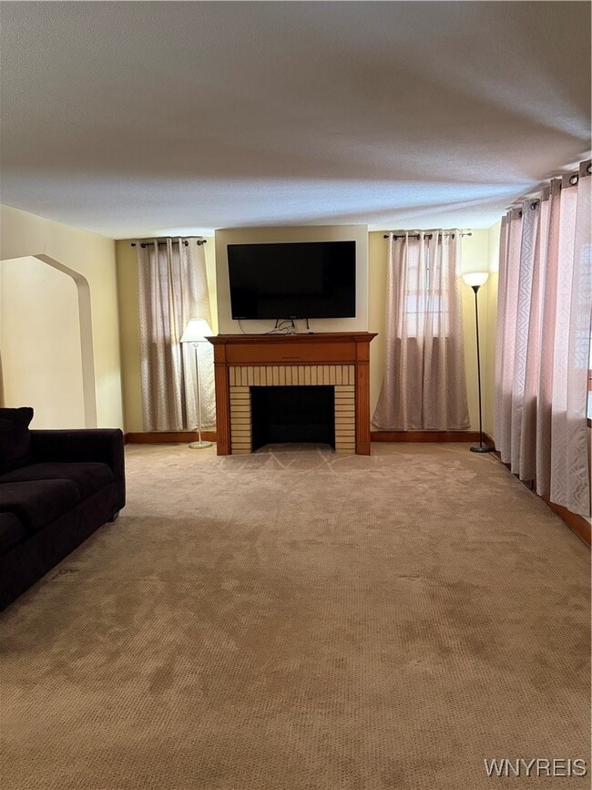 Building Photo - 624 16th St