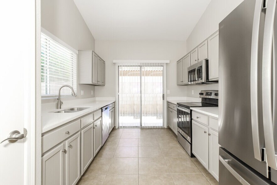 Building Photo - 20211 N 31st St