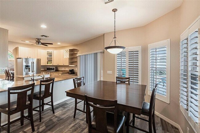 Building Photo - 1503 Suzi St