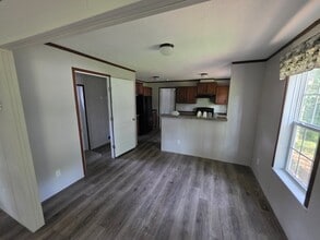 Building Photo - 12515 Bonnie Ln