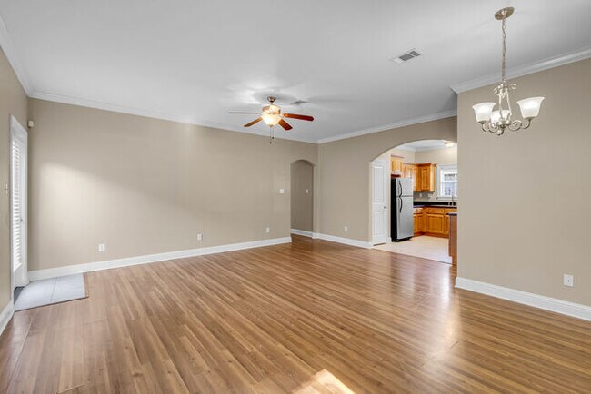 Building Photo - 13727 Foxhill Drive