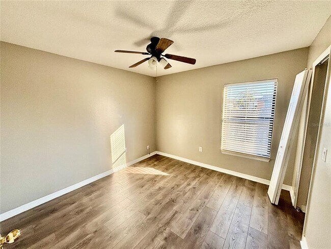 Building Photo - 2117 Lili Petal Ct