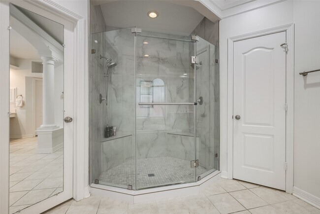 Building Photo - 5710 Cielio Bay Ct