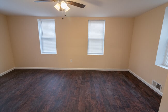 Building Photo - 5138 Gainor Rd