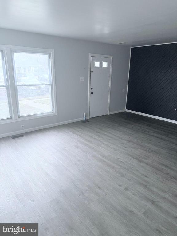 Building Photo - 3 Rutledge Pl