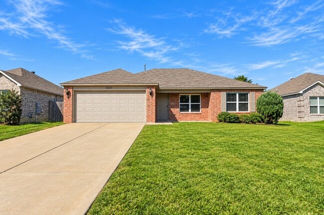 Building Photo - 5137 Woodstream Dr