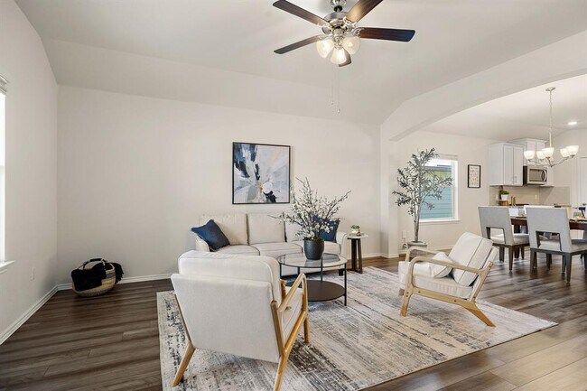 Building Photo - 1944 T H Johnson Dr