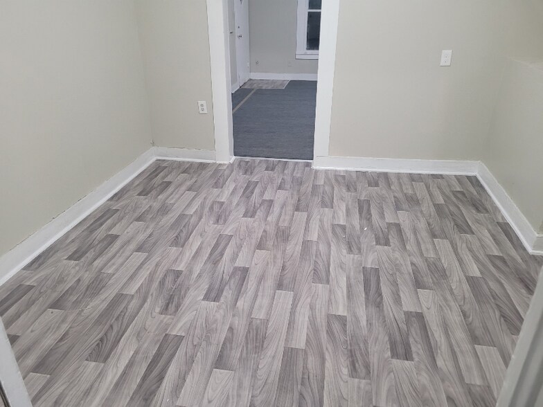 Building Photo - 3 Louisiana Ave