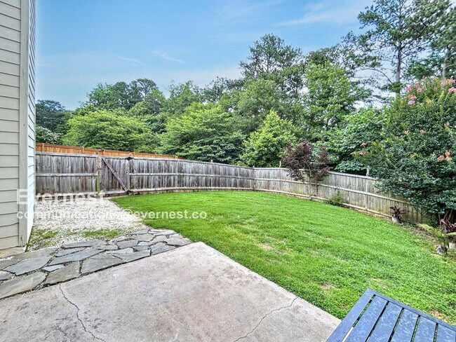 Building Photo - 2576 Alvecot Cir SE