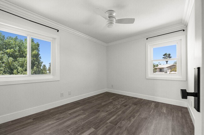 Building Photo - 39535 Oak Cir
