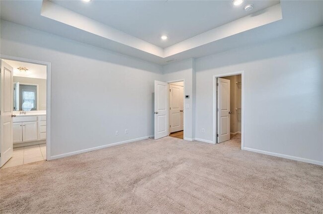 Building Photo - 2510 Great Silver Fir Aly