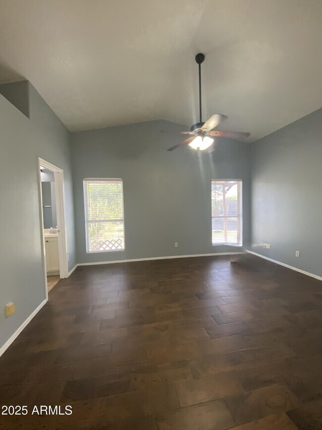 Building Photo - 18231 N Coyote Lakes Pkwy