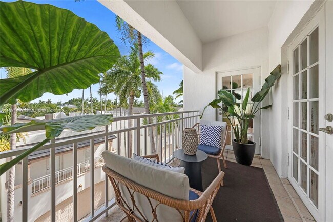 Building Photo - 1415 Sunset Harbour Dr