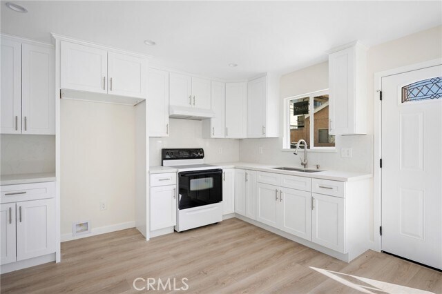 Building Photo - 631 W California Ave