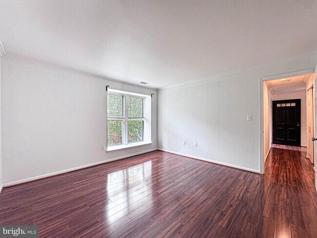 Building Photo - 2604 S Arlington Mill Dr