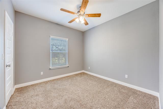 Building Photo - 1429 E Odneal St