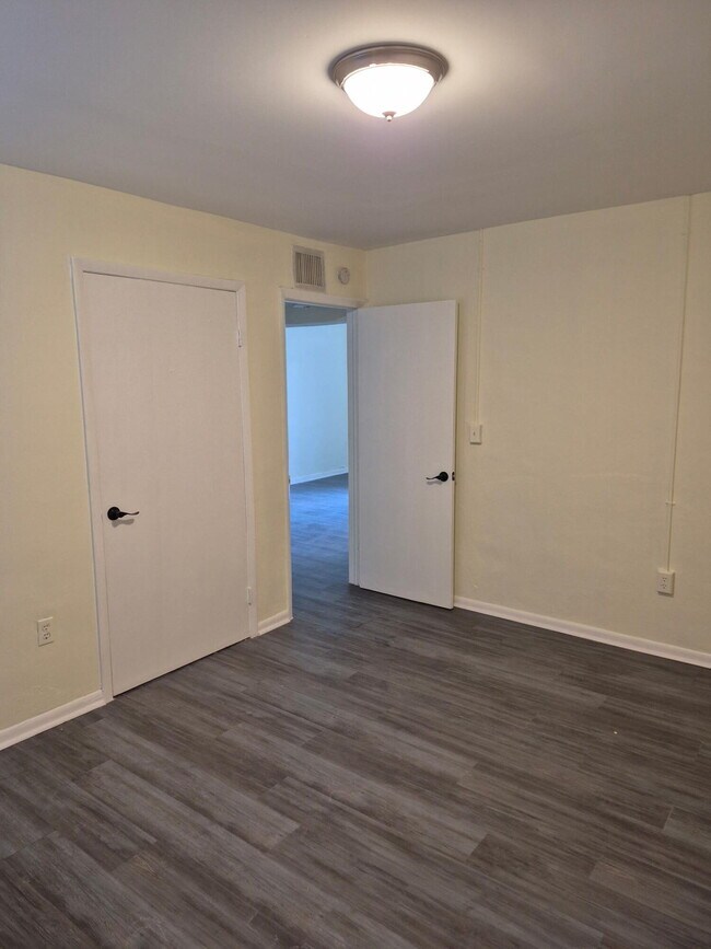 Building Photo - 18145 SW 105th Ave